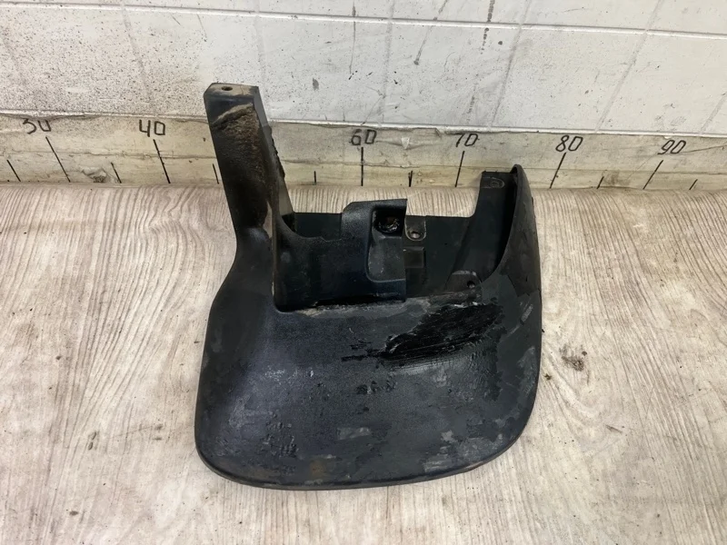 Брызговик MITSUBISHI PAJERO SPORT 2 2008 2009 2010 2011 2012 2013 2014 2015 5370B204 KH 4D56, передний правый