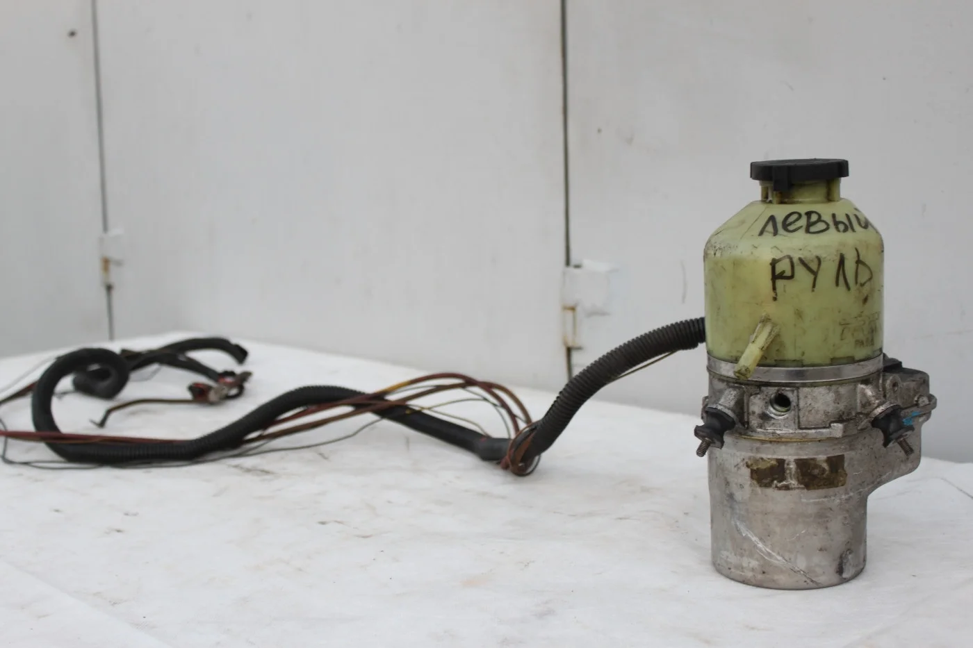 Насос ГУР TRW 2 LHD Опель Астра Н, Зафира Б