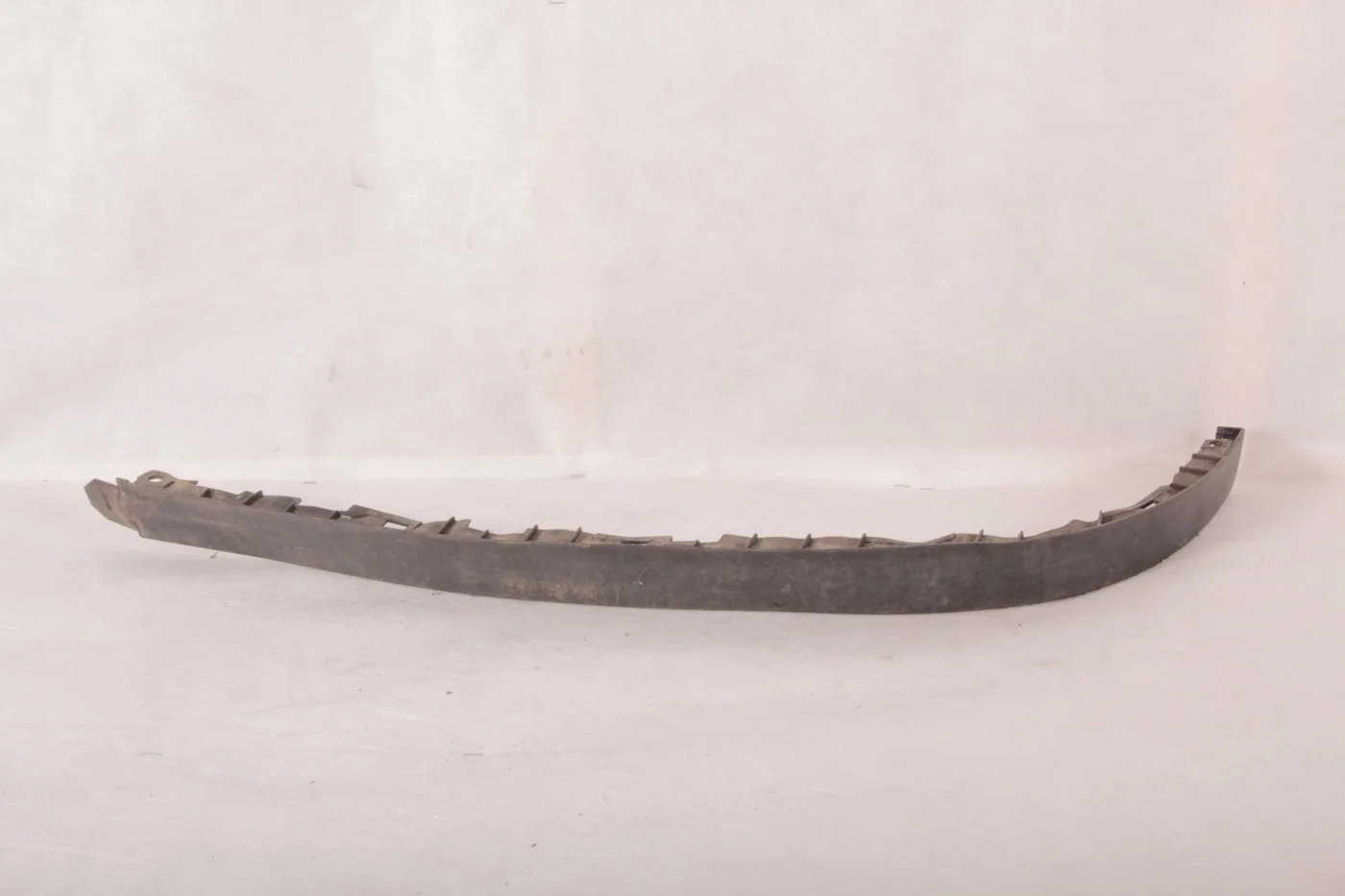 Спойлер бампера переднего левый Опель Зафира Б 05-