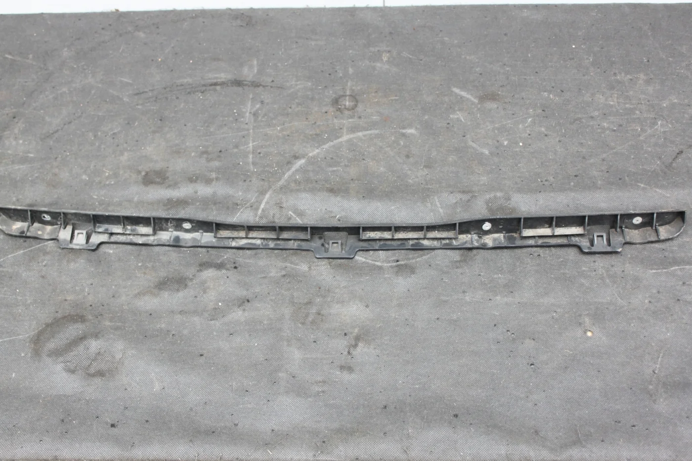 Кронштейн заднего бампера Опель Зафира Б