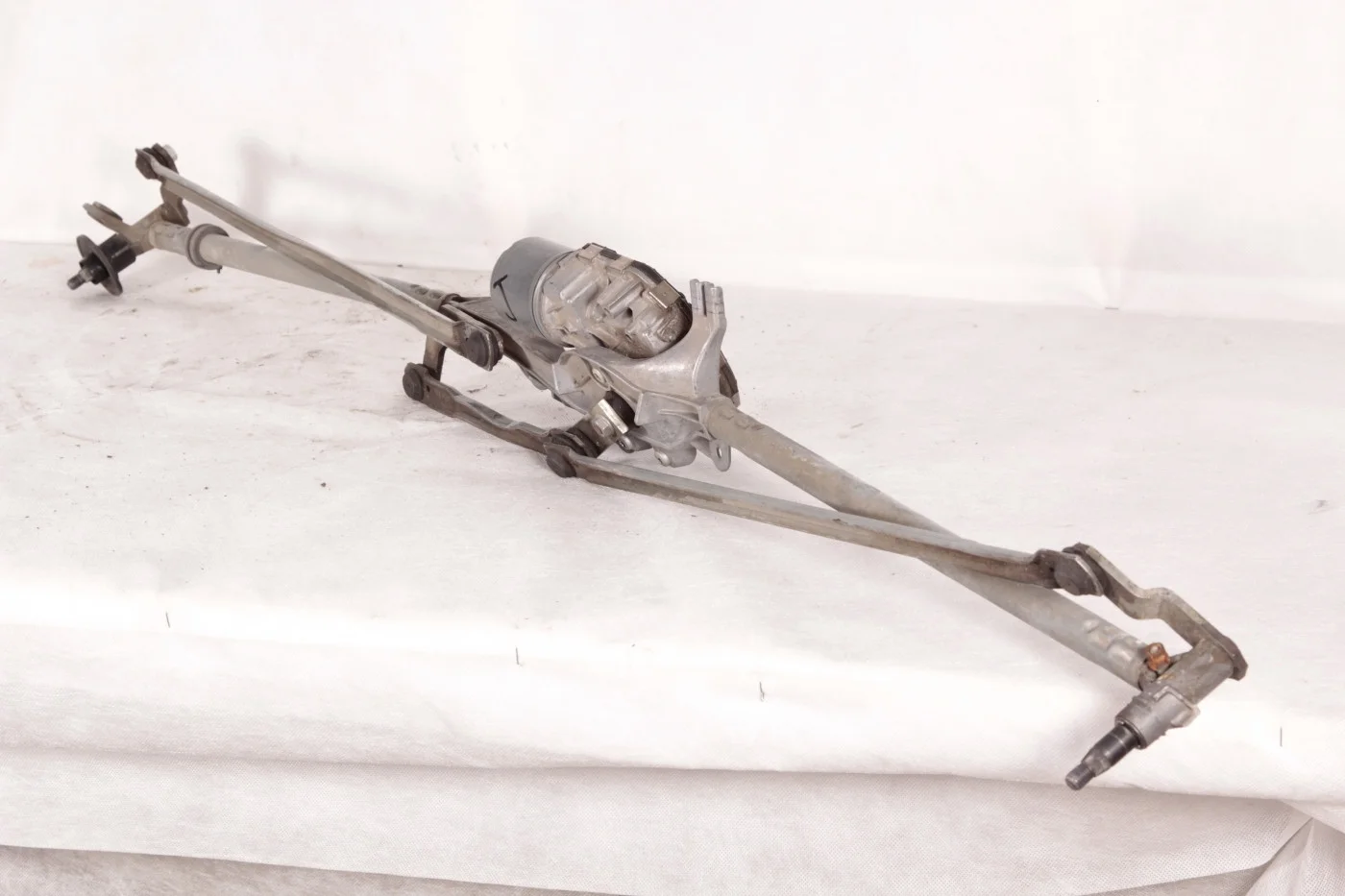 Трапеция стеклоочистителя в сборе Опель Астра J