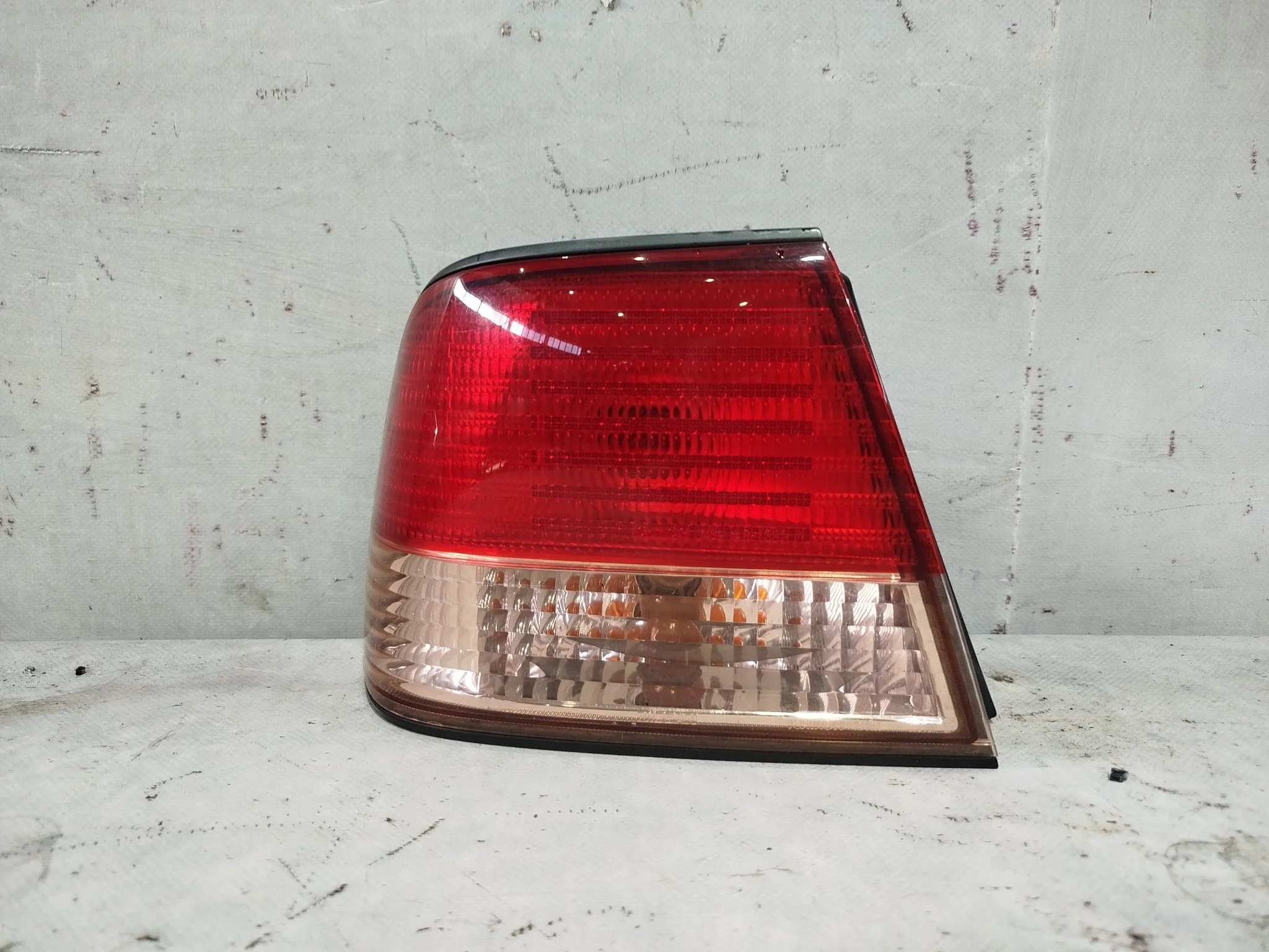 ФОНАРЬ NISSAN ЛЕВО 265558N025 KE647