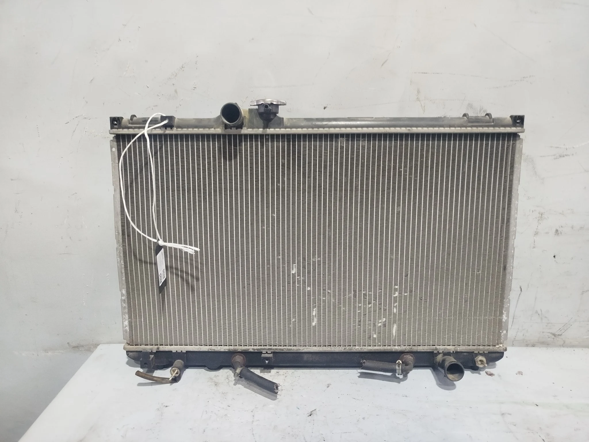 РАДИАТОР ДВИГАТЕЛЯ TOYOTA 1640070570 DY438ZZ