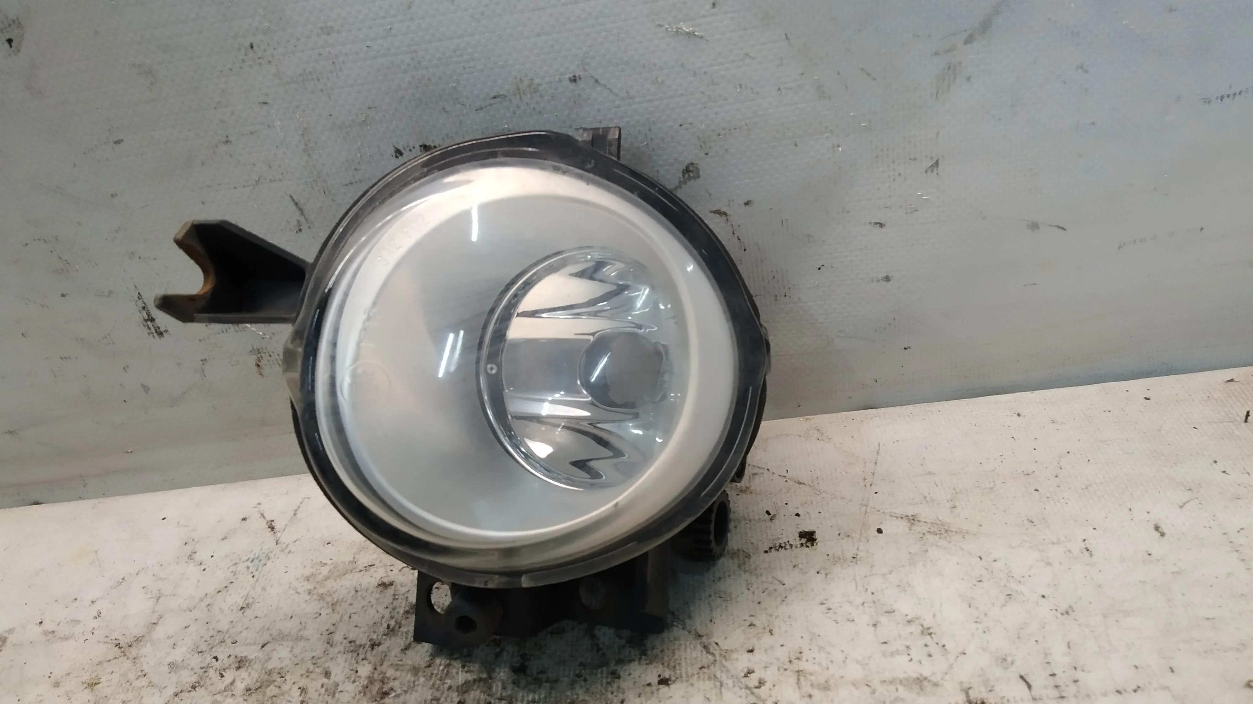 ТУМАНКА VOLKSWAGEN TOUAREG 7L6 7L7 7LA 1713 ЛЕВАЯ 1 МОДЕЛЬ 7L6941699F NA7399Z