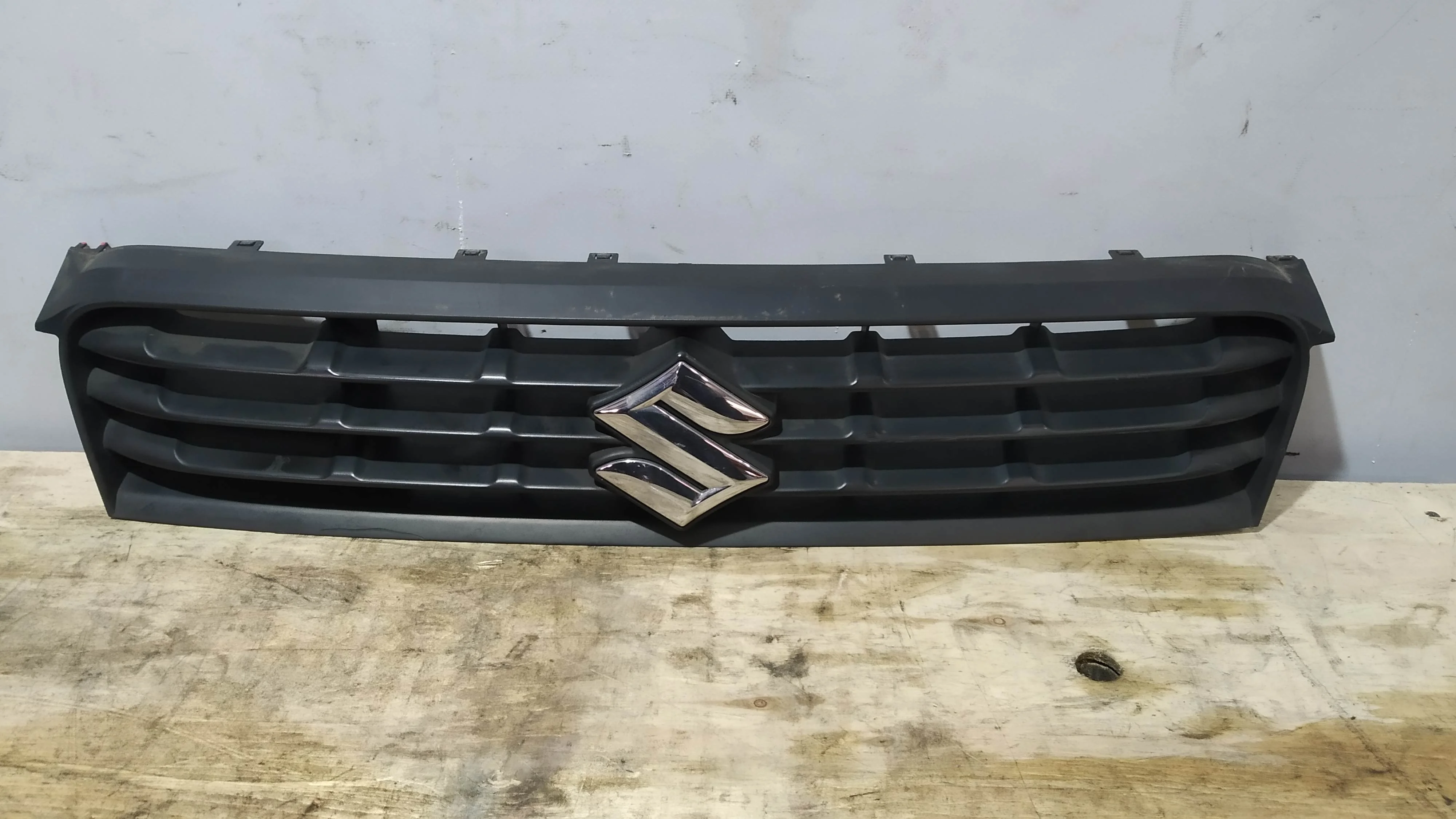 РЕШЕТКА РАДИАТОРА SUZUKI 7174151K005PK QA5061Z