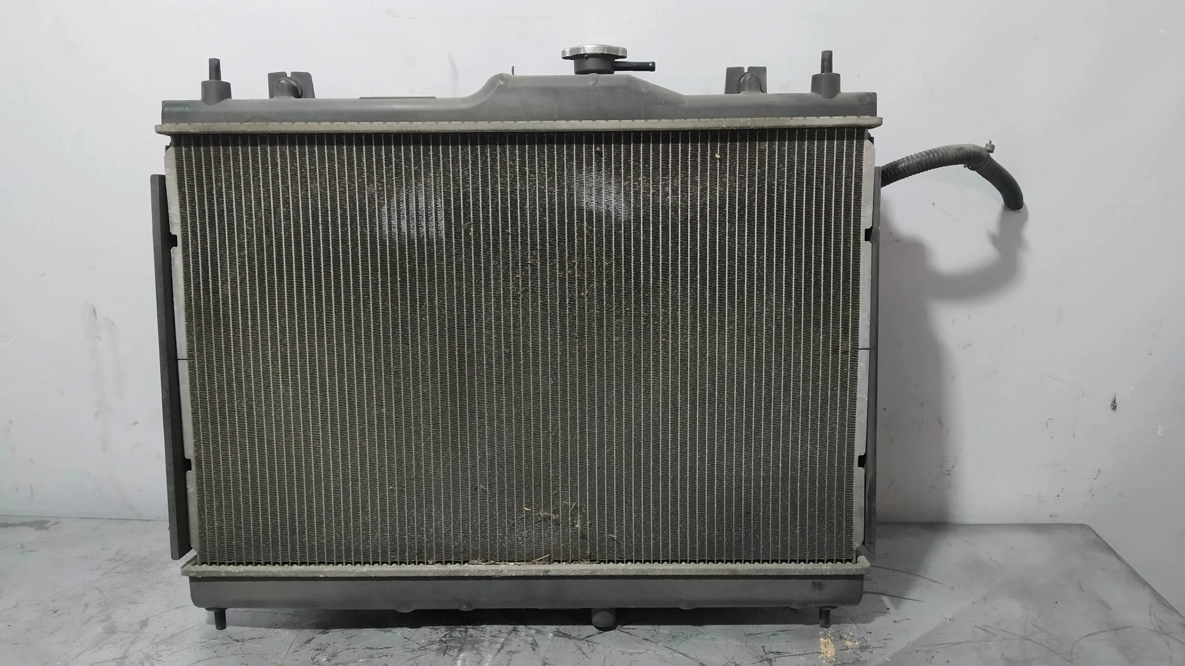 РАДИАТОР ДВИГАТЕЛЯ NISSAN HR15-DE MR18-DE MR20-DE ... JUKE TIIDA TIIDA LATIO WINGROAD ... SNC11 VY12 Y12 YF15 БЕЗ ТРУБОК 214101JY0A VA9290Z