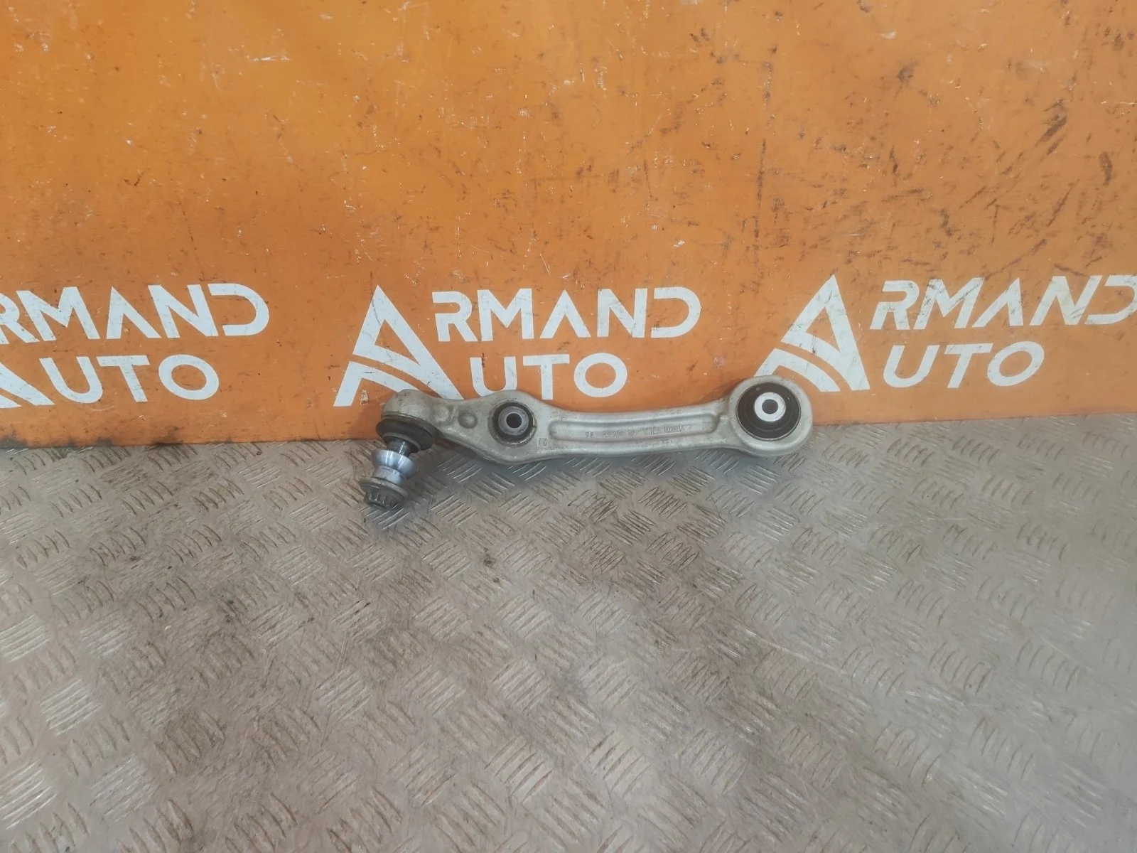 Рычаг подвески нижний Mercedes -Class 2014-2021 W205