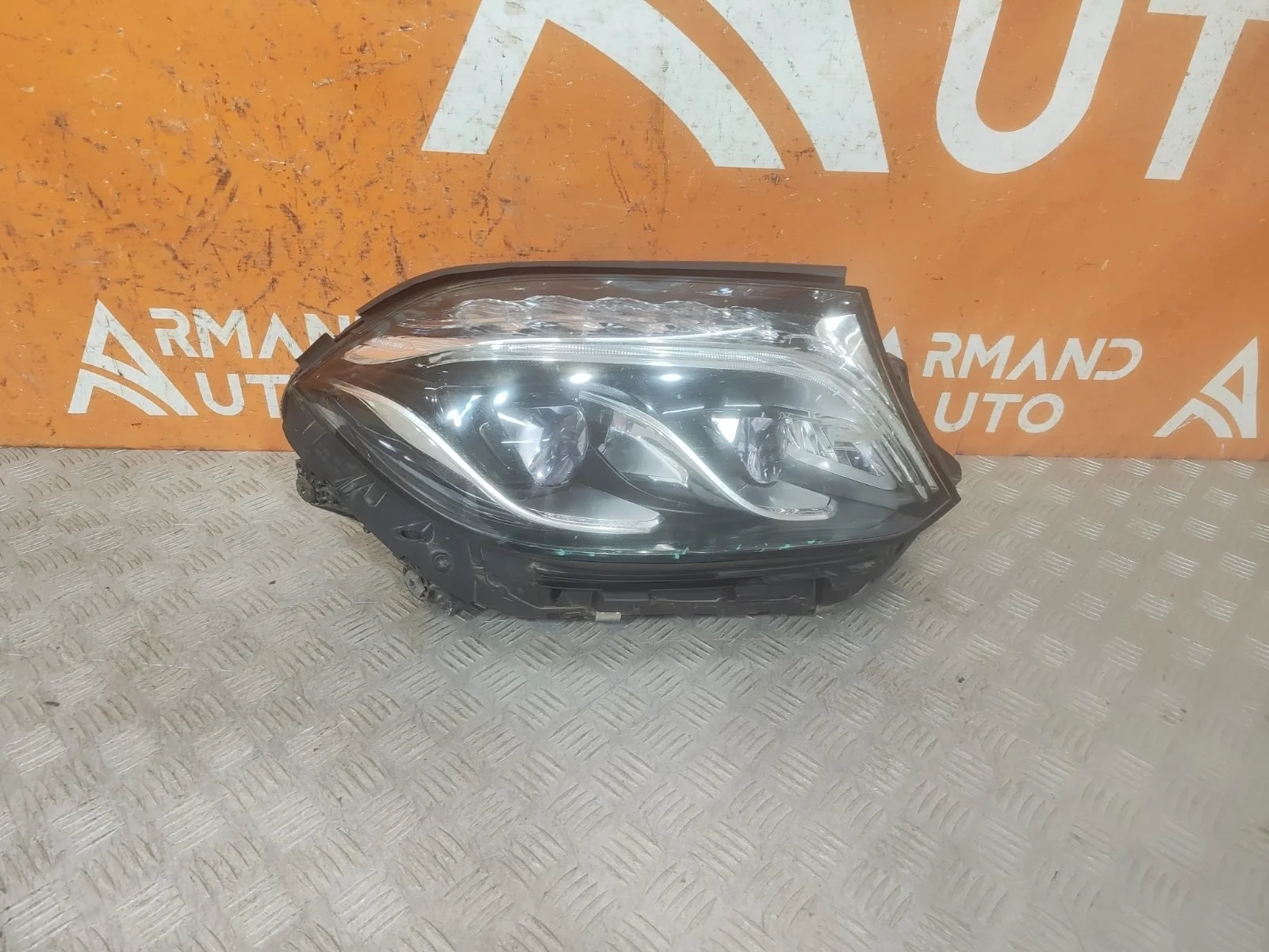 Фара Mercedes GL GLS-Class 2015-2019 X166