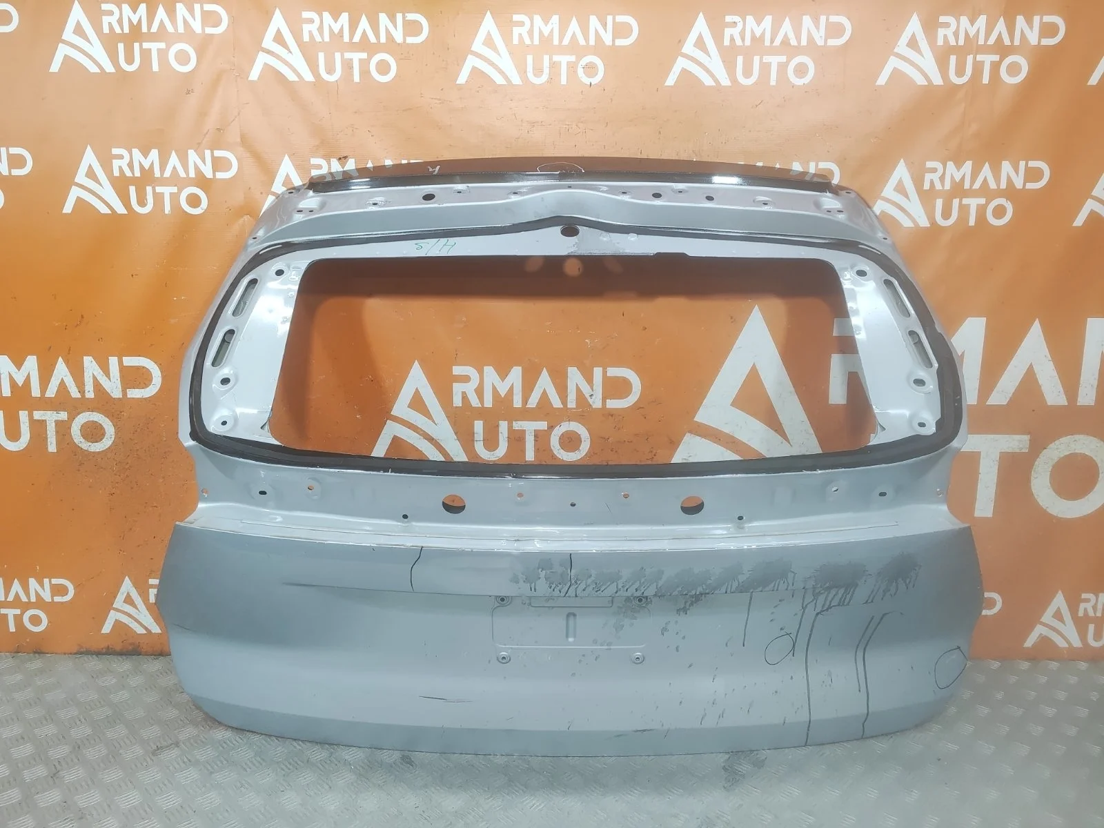 Дверь багажника Geely Atlas 2023-нв FX11