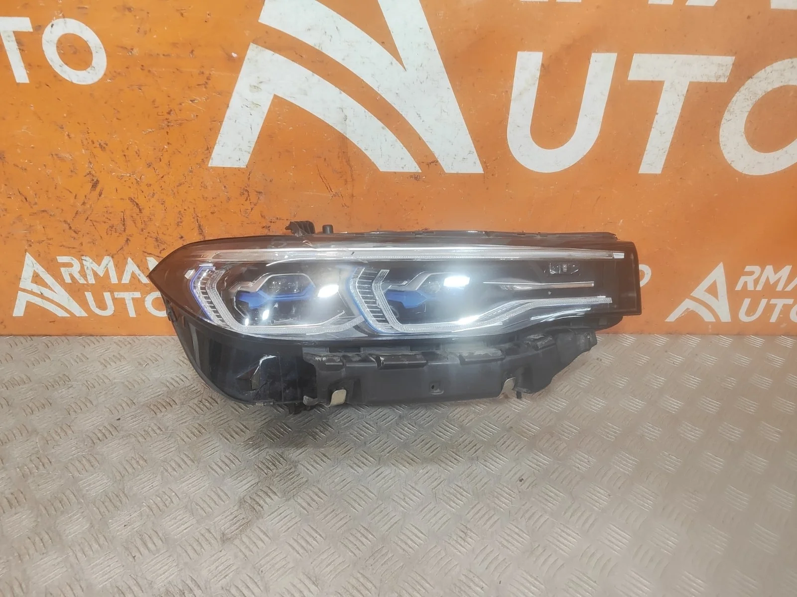 Фара BMW X7 2018-нв G07