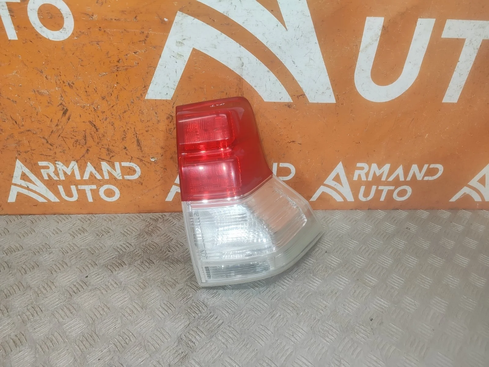 Фонарь Toyota Land Cruiser Prado 2009-2013 150