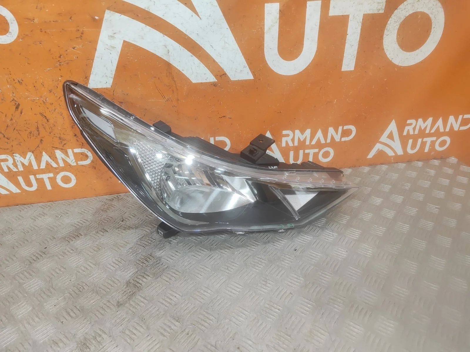 Фара Hyundai Solaris 2020-нв