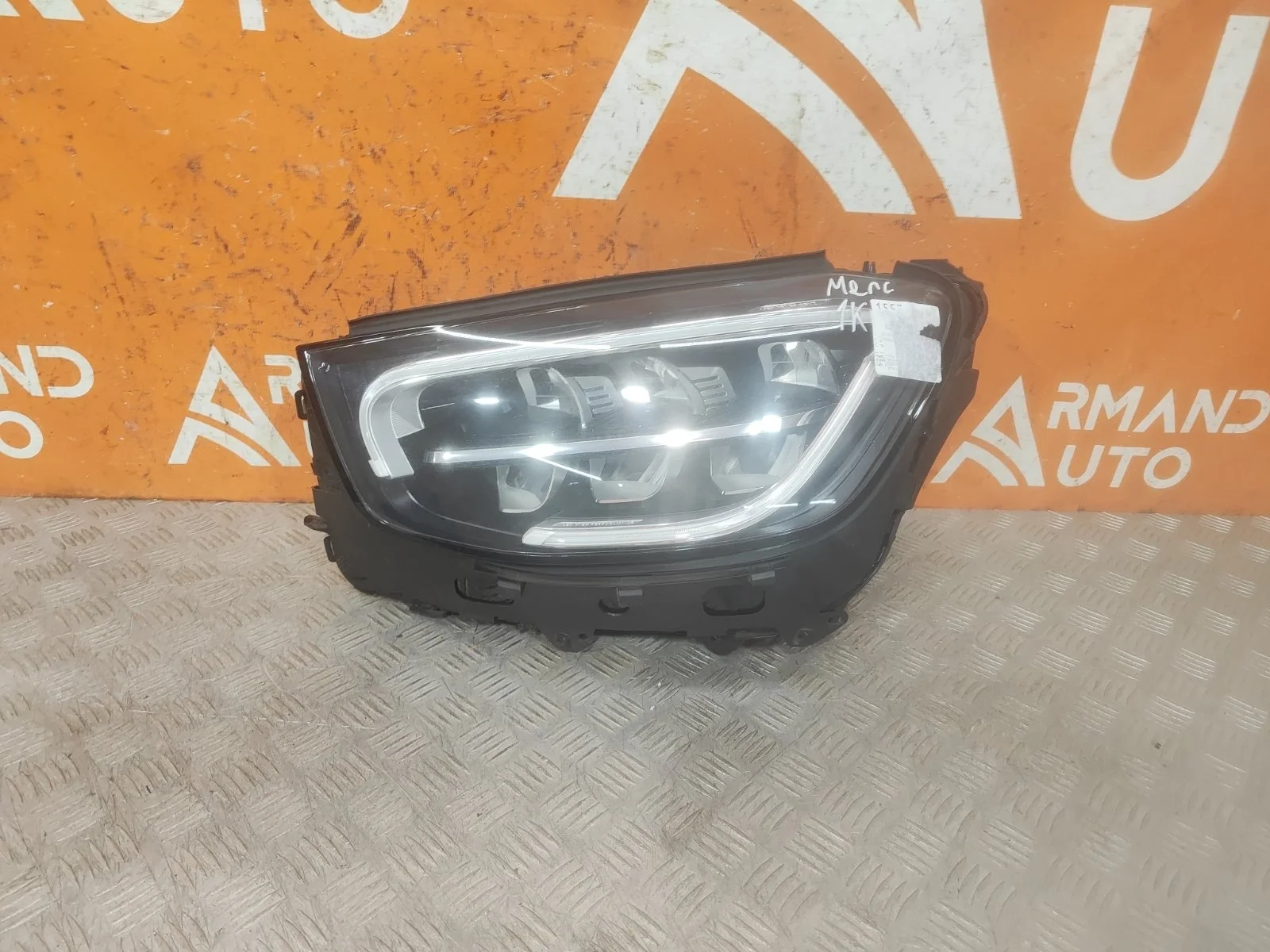 Фара Mercedes GLC-Class 2019-нв X253