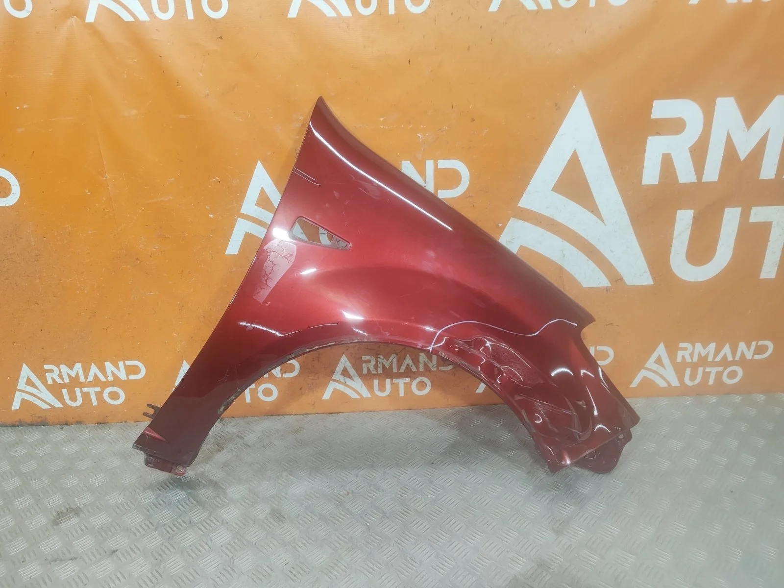 Крыло Renault Sandero 2009-2014