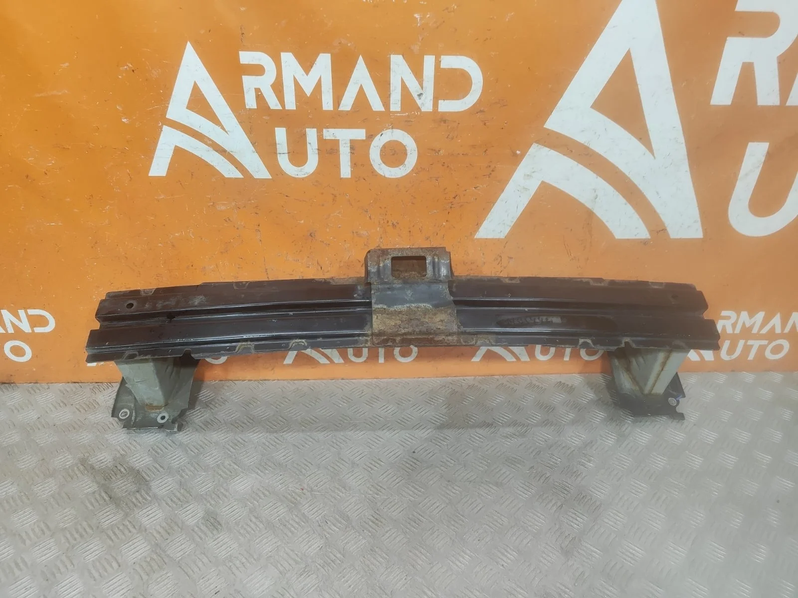 Усилитель бампера Mitsubishi Outlander 2012-нв 3