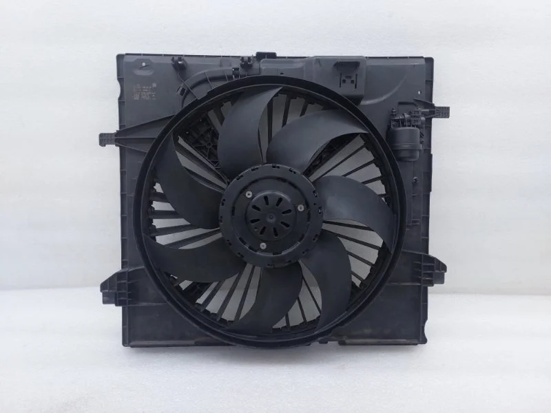 Вентилятор радиатора Mercedes-Benz GL-Class 2015 W166