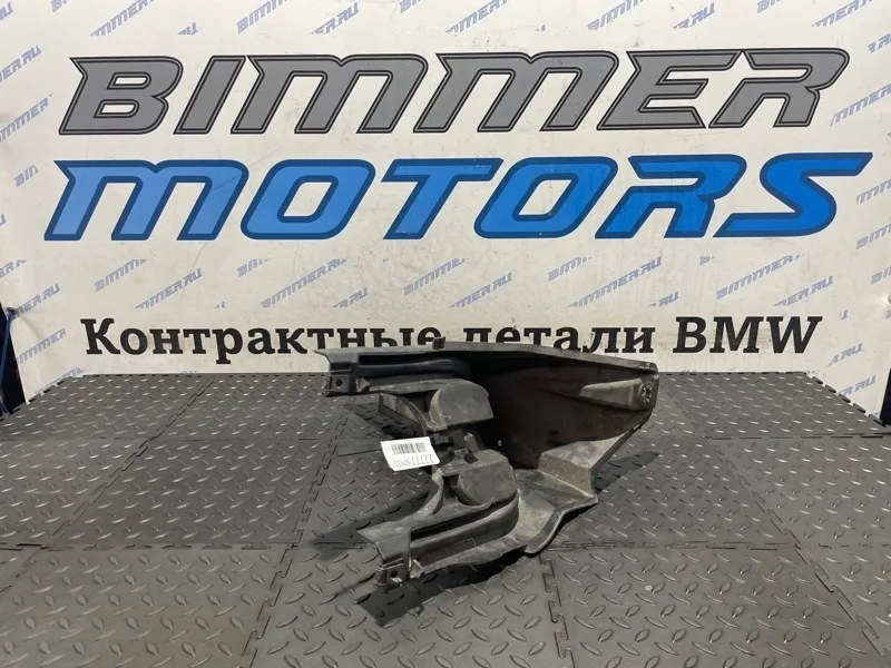 Кронштейн крыла Bmw X6 2013 51657157984 E71 N55B30A, передний правый