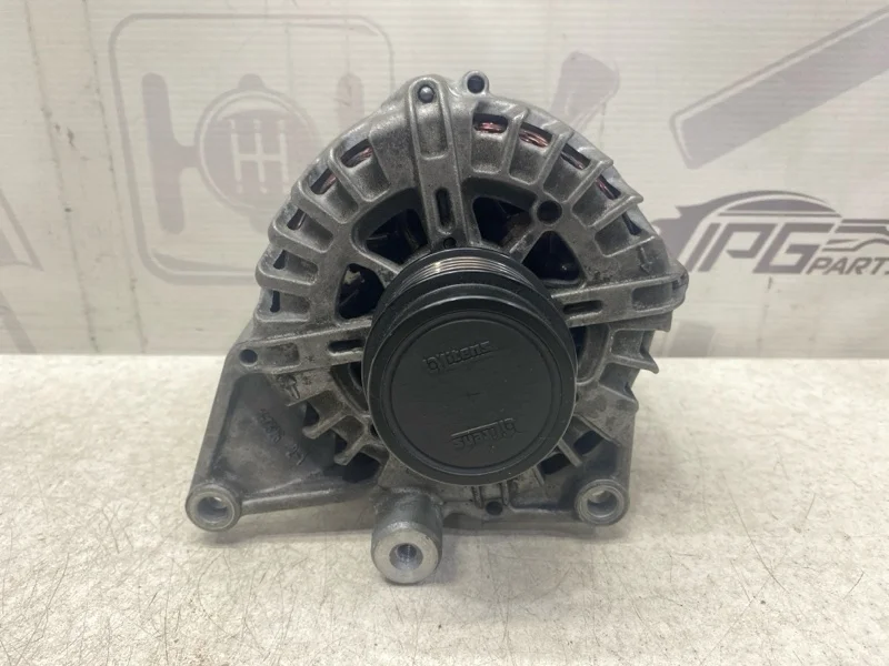 Генератор Mercedes-benz 2014 W212