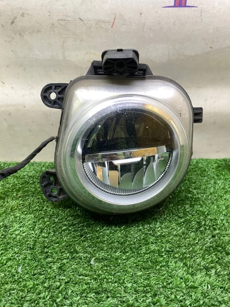 Фара противотуманная BMW X5 M50dX F15