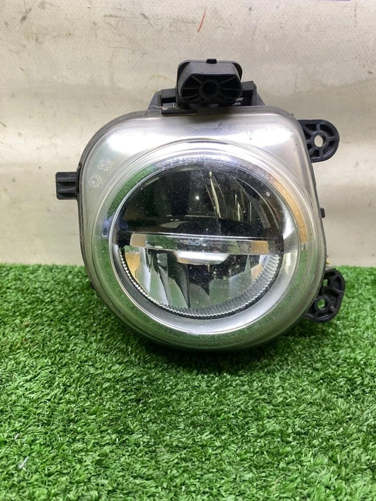 Фара противотуманная BMW X5 M50dX F15