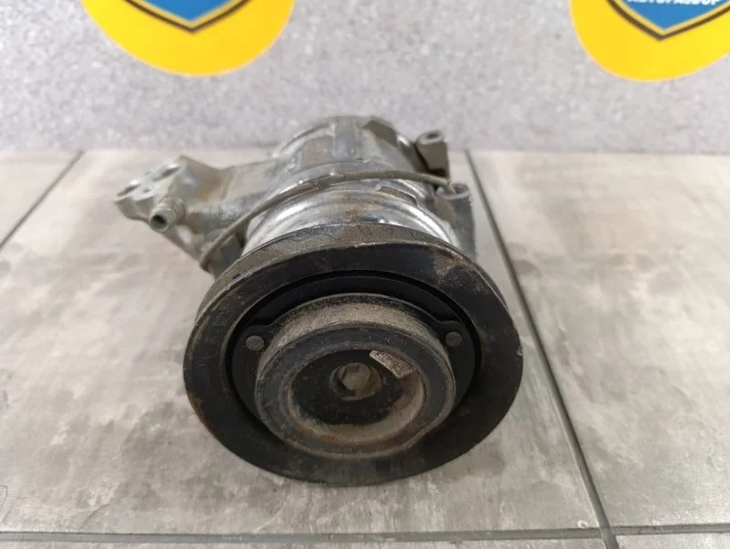 Компрессор кондиционера Mitsubishi Pajero 2 1999 V25W