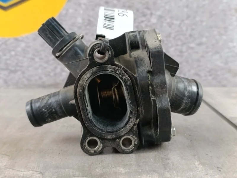 Корпус термостата Volvo V40 2015 MV