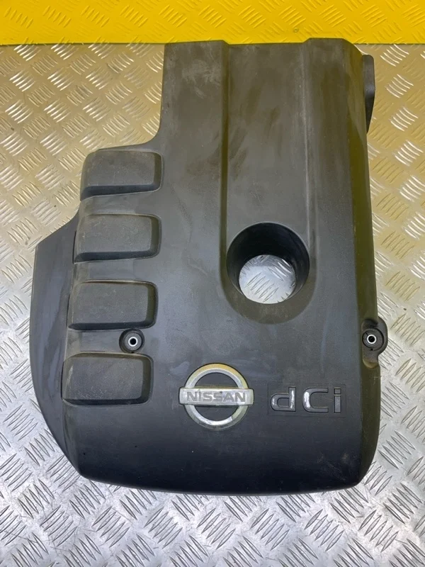 Декоративная крышка двигателя Nissan Navara (D40) 2004-2015 2008 140415X00A ПИКАП 2.5 D YD25DDTI