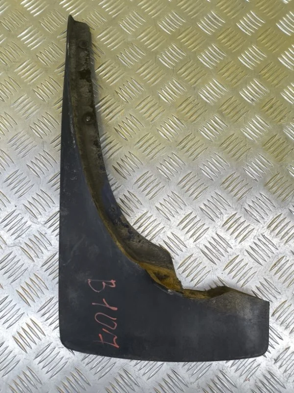 Брызговик передний левый Nissan Navara (D40) 2004-2015 2008 63851EB300 ПИКАП 2.5 D YD25DDTI