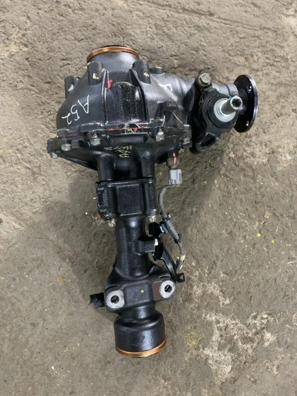 Редуктор переднего моста Toyota Hilux (2015-2021) 2011 411100KA90