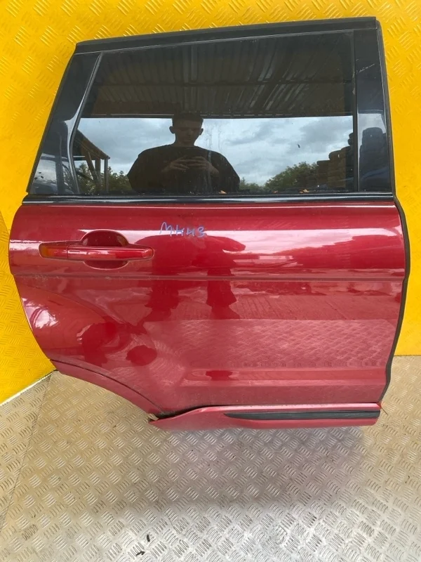 Стекло двери задней правой Land Rover Range Rover Evoque I (2011-2018) 2011 LR026714 2.2 D 224DT