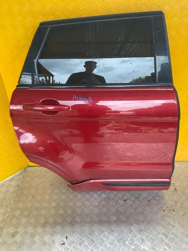 Дверь задняя правая Land Rover Range Rover Evoque I (2011-2018) 2011 LR028556 2.2 D 224DT