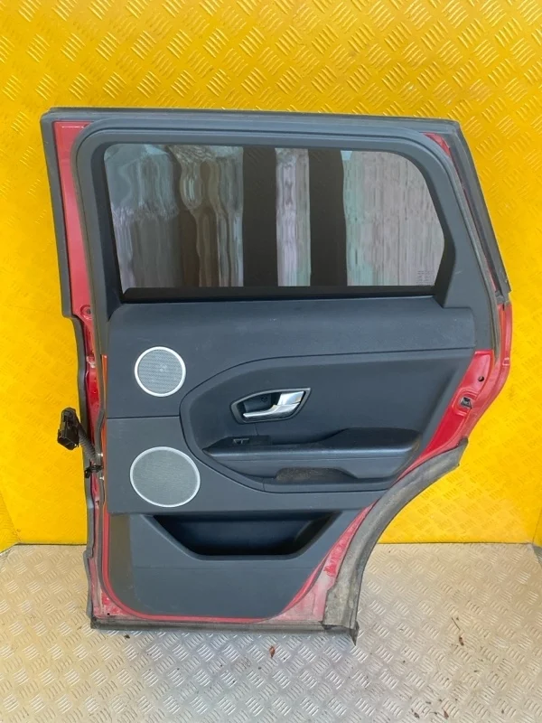 Обшивка двери задняя правая Land Rover Range Rover Evoque I (2011-2018) 2011 LR028135 2.2 D 224DT