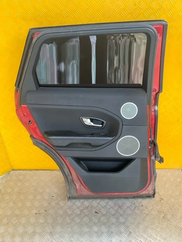 Обшивка двери задняя левая Land Rover Range Rover Evoque I (2011-2018) 2011 LR028137 2.2 D 224DT