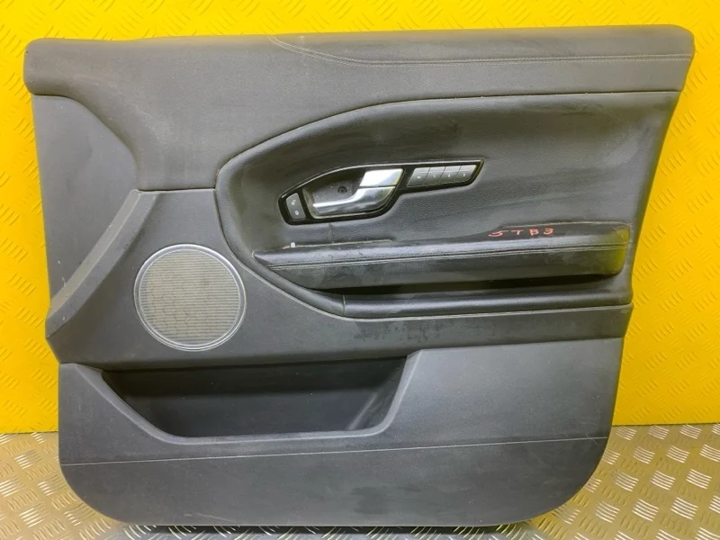 Обшивка двери передняя правая Land Rover Range Rover Evoque I (2011-2018) 2016 LR028122 2.0 D 204DTD