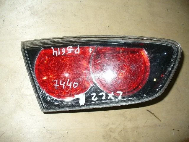 Б.у. фонарь внутренний MITSUBISHI LANCER CY2A MITSUBISHI LANCER CY2A