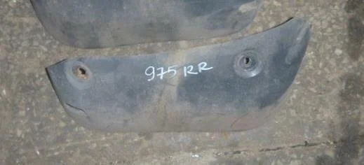 Б.у. брызговик MITSUBISHI PAJERO V97W MITSUBISHI PAJERO V97W