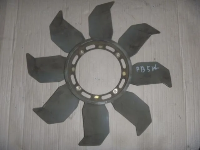 Б.у. крыльчатка MITSUBISHI DELICA/ SPACE GEAR PB5V MITSUBISHI DELICA/ SPACE GEAR PB5V