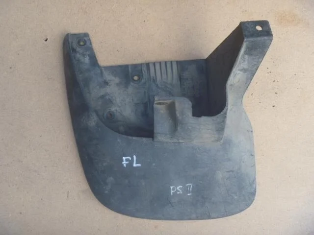 Б.у. брызговик MITSUBISHI PAJERO SPORT KH8W MITSUBISHI PAJERO SPORT KH8W