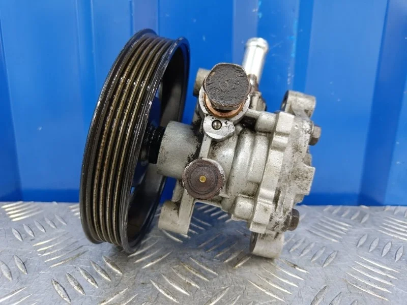 Насос ГУР Mitsubishi Lancer 2004 MN184075 9 1.3 4G13