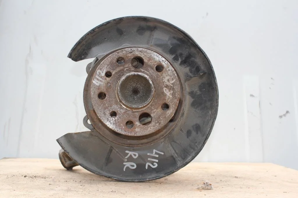 Б.у. цапфа TOYOTA CAMRY V40 ACV40 TOYOTA CAMRY V40 ACV40