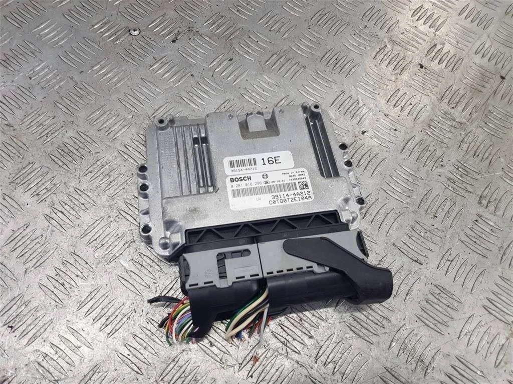 Блок управления двигателем Hyundai Grand Starex I