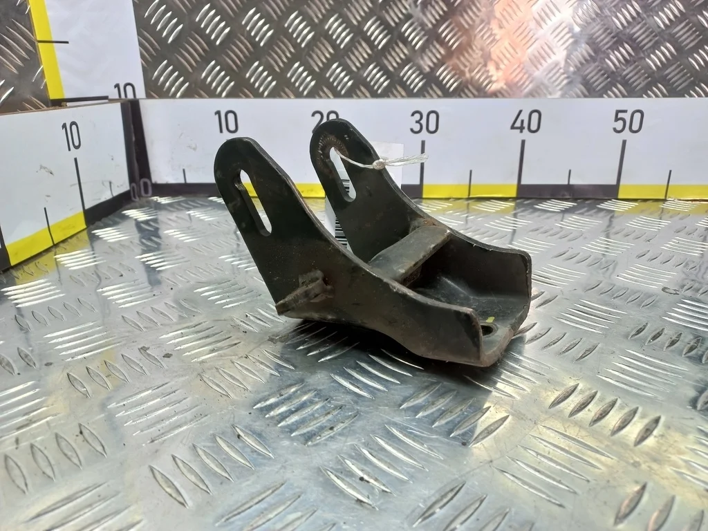 Кронштейн КПП Kia Ceed ED рестайлинг (2010—2012)