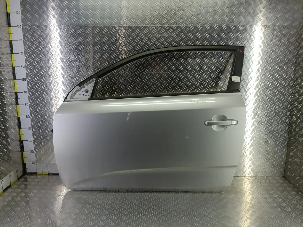 Дверь передняя левая Kia Ceed ED (2006—2010)