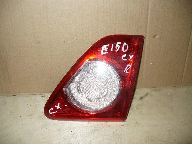 Б.у. фонарь внутренний TOYOTA COROLLA ZRE151 TOYOTA COROLLA ZRE151