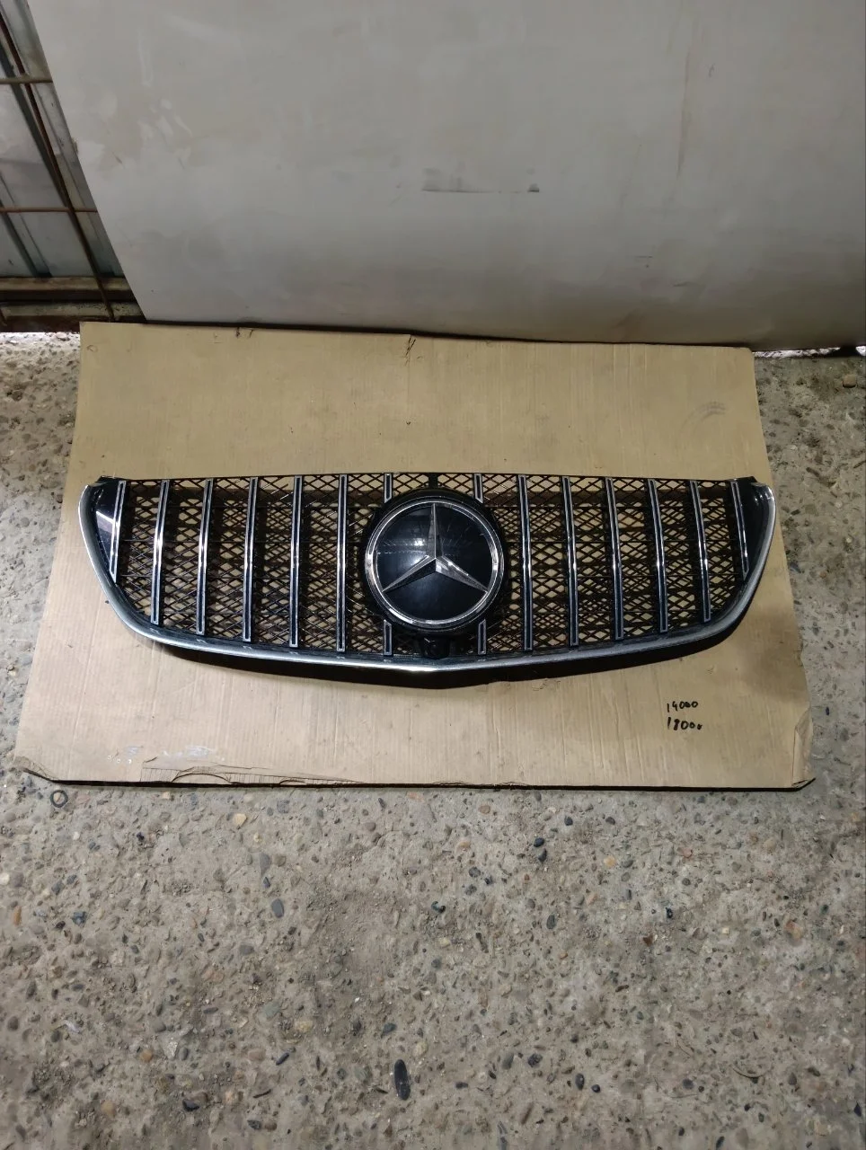 Решетка радиатора Mercedes V-class 2019 A44788021009999 W447, передняя