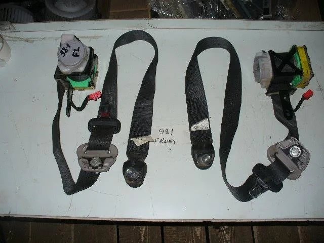 Б.у. ремень безопасности MITSUBISHI PAJERO V98W MITSUBISHI PAJERO V98W