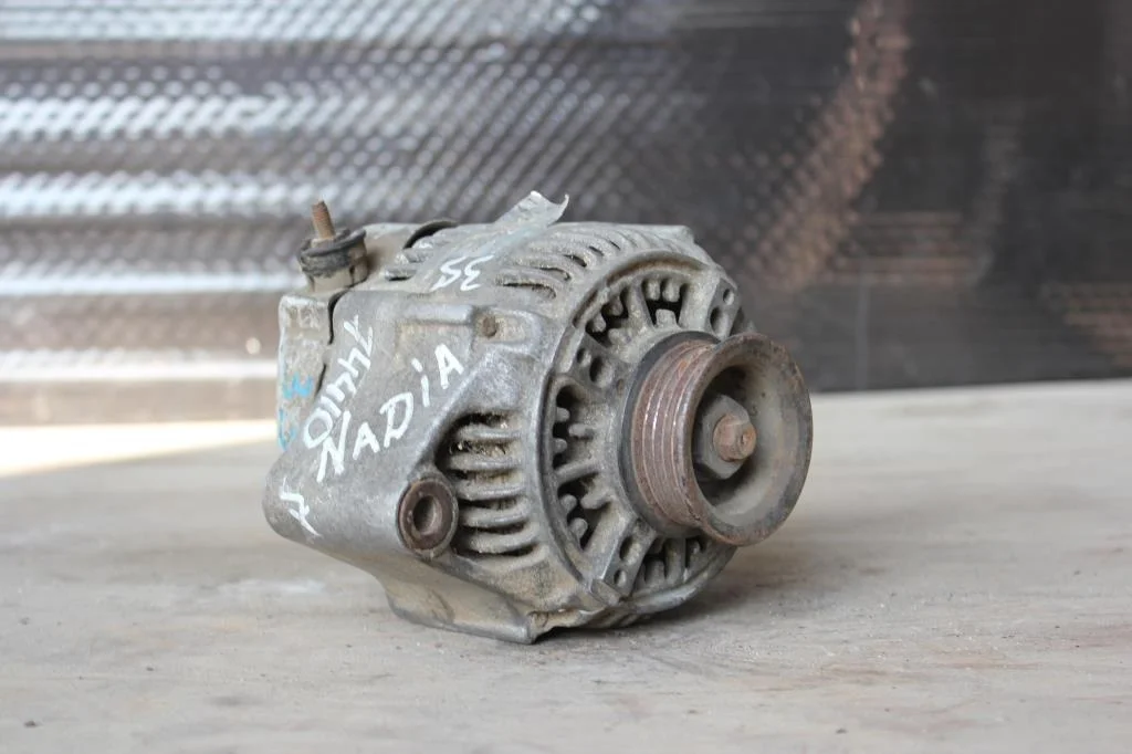 Б.у. генератор TOYOTA RAV4 SXA10 TOYOTA RAV4 SXA10