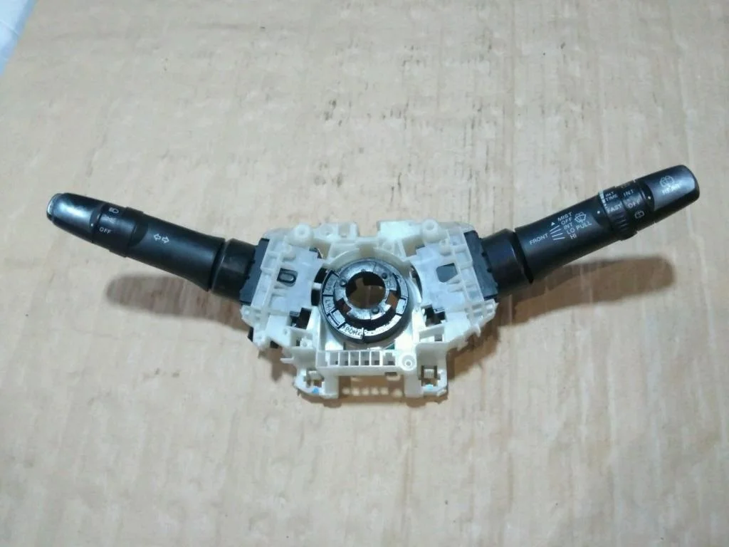 Б.у. подрулевой переключатель MITSUBISHI PAJERO V93W MITSUBISHI PAJERO V93W