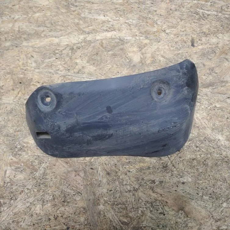 Б.у. брызговик MITSUBISHI PAJERO V93W MITSUBISHI PAJERO V93W