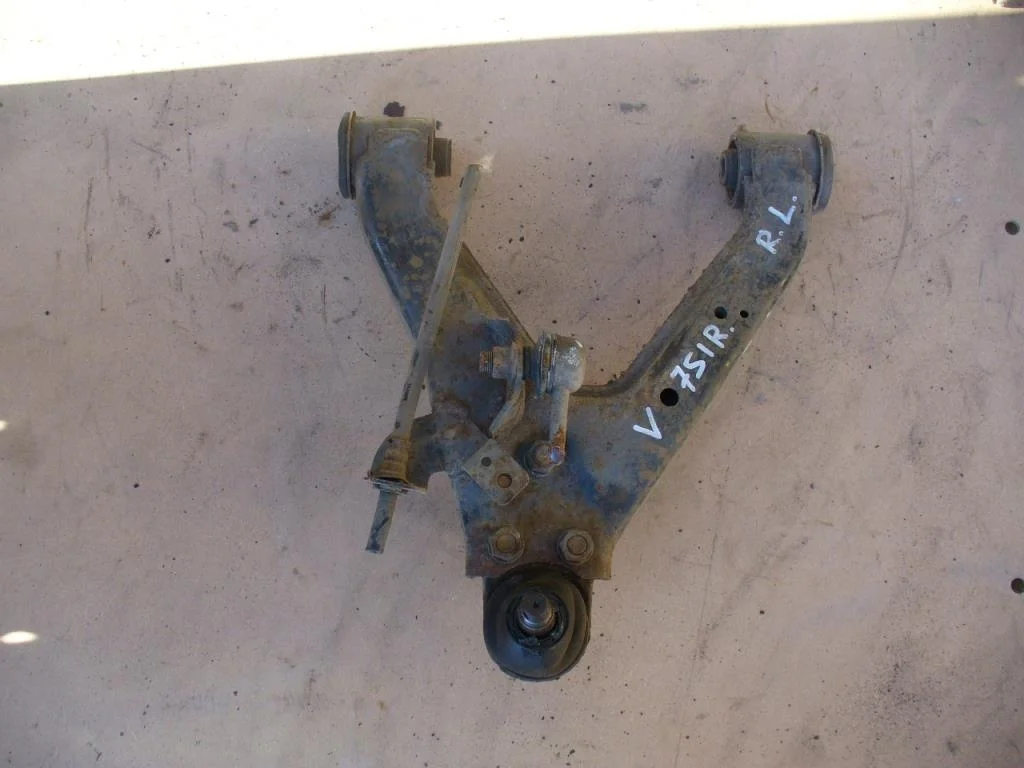 Б.у. рычаг MITSUBISHI PAJERO V73W MITSUBISHI PAJERO V73W